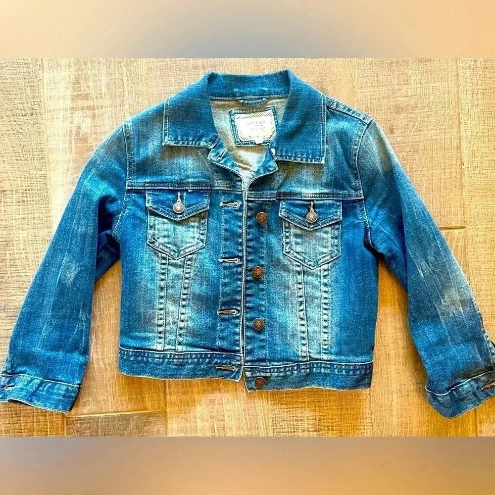 Women’s Blue Jean Jacket